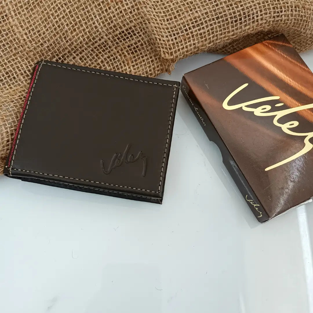 BILLETERA REPUJADO VELEZ CABALLERO LISA