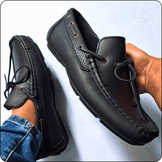 Calzado Mocasin en CUERO para caballero color negro